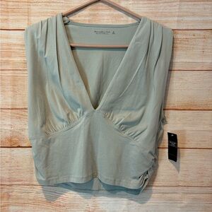 Abercrombie & Fitch Women's V-Neck Blouse in Light Green New